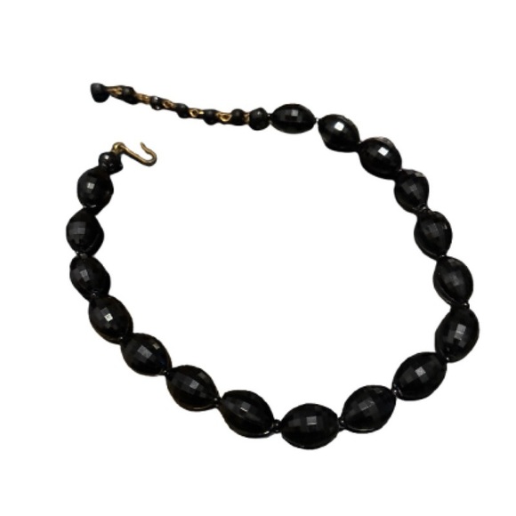 Elegant Black Bead Necklace - vintage 16” - Picture 5 of 9